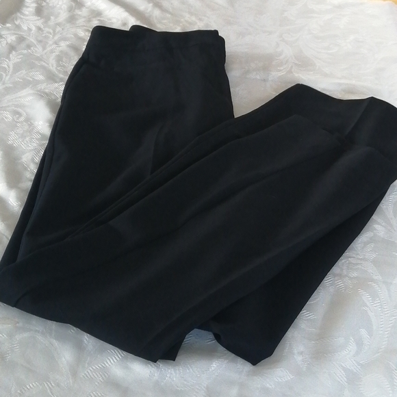 NWOT,Liz Claiborne, Ladies Dress Trousers, Size..6 - Picture 2 of 7